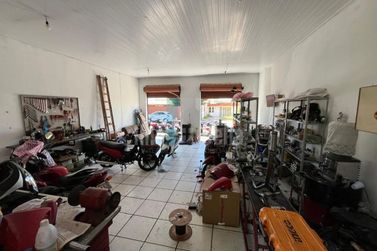 Sal&atilde;o Comercial &agrave; venda - Zona II