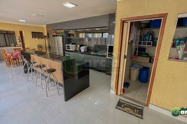 Sobrado &agrave; venda - 490m&sup2; - Jardim Global