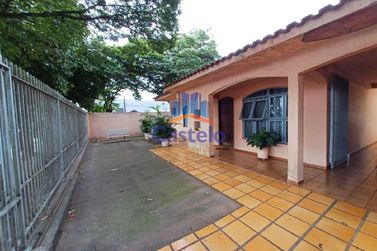 Sala Comercial &agrave; venda - 200m&sup2; - Zona III