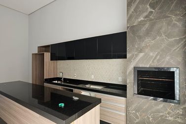 Casa &agrave; venda - 150m&sup2; - Jardim Santa Clara