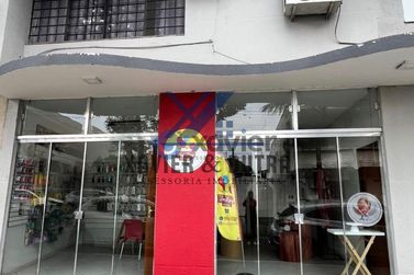 Sala Comercial &agrave; venda - 400m&sup2; - Centro Da Cidade