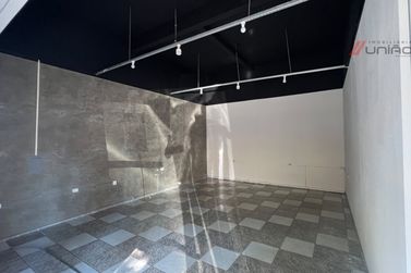 Sal&atilde;o Comercial para alugar - 33m&sup2; - Zona I