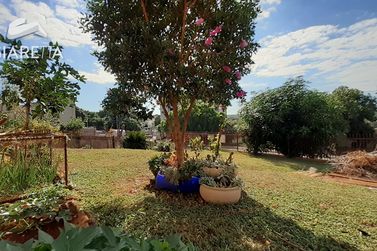 Terreno &agrave; venda - 180m&sup2; - CENTRO