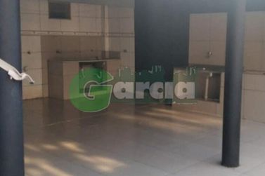 Casa &agrave; venda - 315m&sup2; - Zona I-A