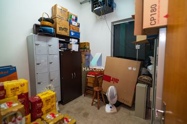 Sal&atilde;o Comercial &agrave; venda - 1470m&sup2; - Zona I