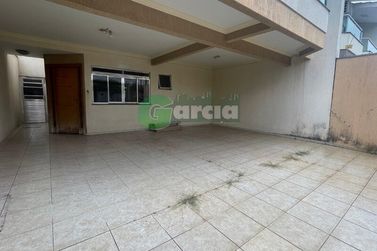 Sobrado para alugar - Zona II