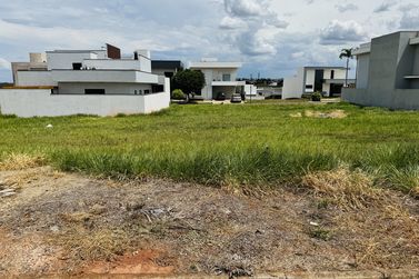 Terreno &agrave; venda - 243m&sup2; - Pr&oacute;ximo ao Shopping