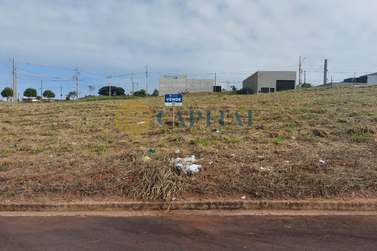 Terreno &agrave; venda - 384m&sup2; - Parque Residencial Onix