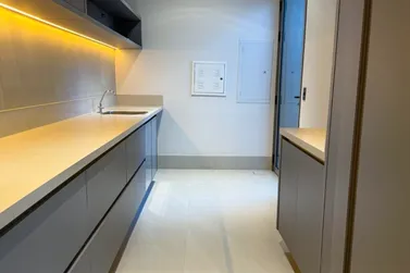 Casa &agrave; venda - 375m&sup2; - Residencial Euro Park