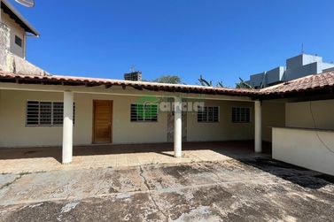 Casa &agrave; venda - 133m&sup2; - Zona II