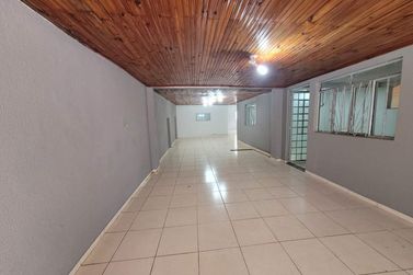 Casa para alugar - 324m&sup2; - Zona I
