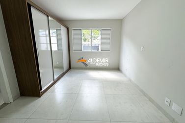 Apartamento &agrave; venda - 89m&sup2; - Zona 1