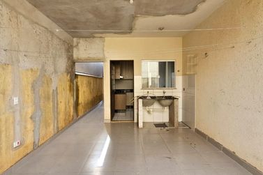 Casa &agrave; venda - 95m&sup2; - Parque Residencial Montreal