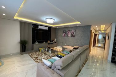 Ch&aacute;cara &agrave; venda - 24m&sup2; - Estrada Jaborandi