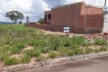 Terreno &agrave; venda - 188m&sup2; - Parque Firenze