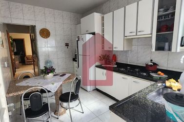 Casa &agrave; venda - 105m&sup2; - Jardim Vila Rica