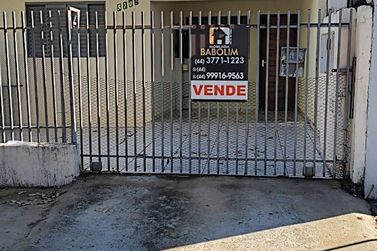 Casa &agrave; venda - 130m&sup2; - ZONA III