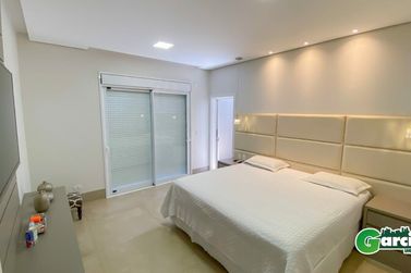 Casa &agrave; venda - 315m&sup2; - RESID. ROYAL GARDEN