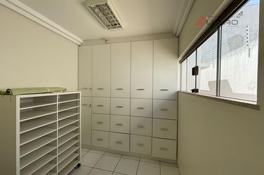 Sal&atilde;o Comercial &agrave; venda - 345m&sup2; - Zona I