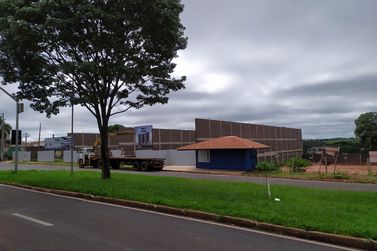 Terreno para alugar - 858m&sup2; - ZONA VII