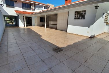 Sobrado para alugar - Zona I