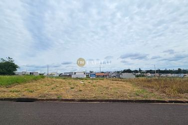 Terreno &agrave; venda - 214m&sup2; - Jardim Aeroporto