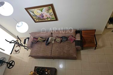 Sobrado &agrave; venda - 272m&sup2; - Zona III