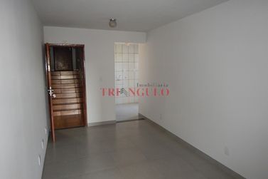 Apartamento &agrave; venda - 68m&sup2; - ZONA III