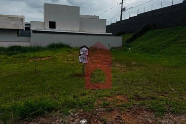 Terreno &agrave; venda - 302m&sup2; - PAYSAGE ESSENZA CONDOM&Iacute;NIO