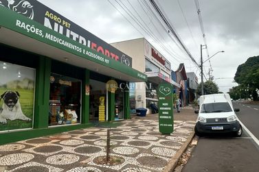 Sal&atilde;o Comercial &agrave; venda - 176m&sup2; - Zona I