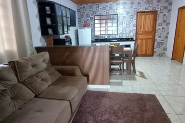 Casa &agrave; venda - 100m&sup2; - Serra dos Dourados