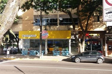 Sal&atilde;o Comercial &agrave; venda - 1090m&sup2; - Zona III