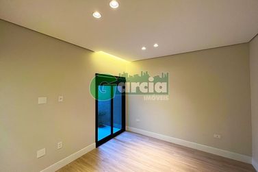 Casa &agrave; venda - 250m&sup2; - Residencial Portal das &Aacute;guas