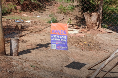 Terreno &agrave; venda - 198m&sup2; - &Aacute;rea Urbana