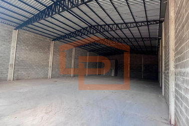Sal&atilde;o Comercial para alugar - 450m&sup2; - Parque Residencial Belo Horizonte