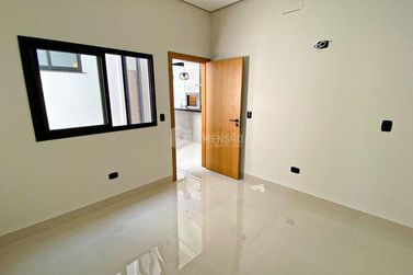 Casa &agrave; venda - 127m&sup2; - Parque Interlagos II