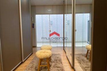 Sobrado &agrave; venda - 260m&sup2; - Parque do Lago