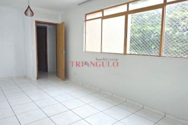 Apartamento &agrave; venda - 57m&sup2; - ZONA III
