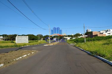Terreno &agrave; venda - 180m&sup2; - Parque Melhoramentos