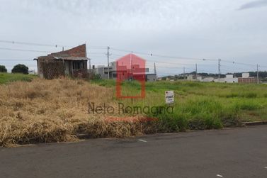 Terreno &agrave; venda - 135m&sup2; - Umuarama