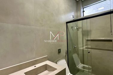 Casa &agrave; venda - 162m&sup2; - Avenida Paran&aacute;