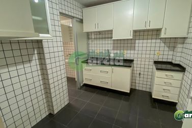 Apartamento &agrave; venda - ZONA I