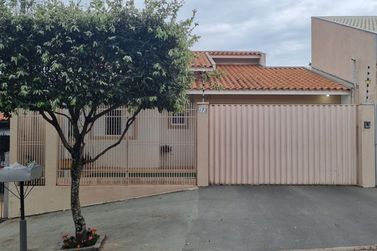 Casa &agrave; venda - 154m&sup2; - Centro