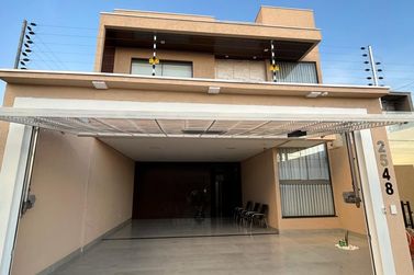 Sobrado &agrave; venda - 126m&sup2; - Jardim Thereza