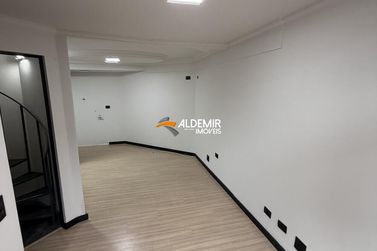 Sala Comercial para alugar - 42m&sup2; - Zona 1