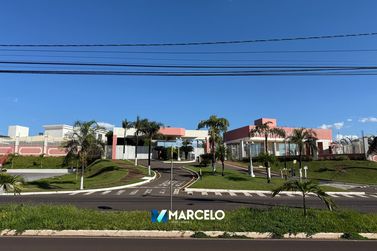 Terreno &agrave; venda - 610m&sup2; - Zona III