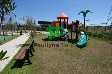 Terreno &agrave; venda - 400m&sup2; - Condominio Golden Lake