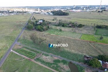 Ch&aacute;cara &agrave; venda - 24m&sup2; - Zona Rural