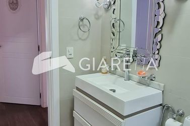 Casa &agrave; venda - 204m&sup2; - JARDIM PANCERA