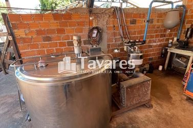 S&iacute;tio &agrave; venda - 95m&sup2; - Centro